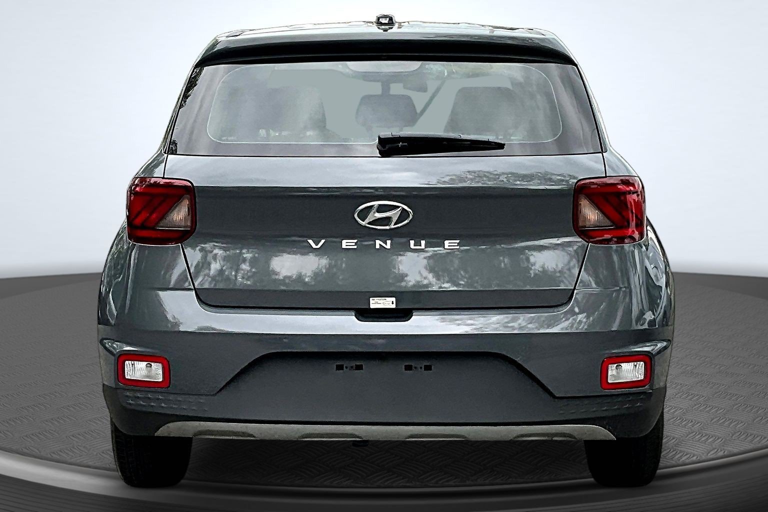 Used 2026 Hyundai Venue SE FWD image 5