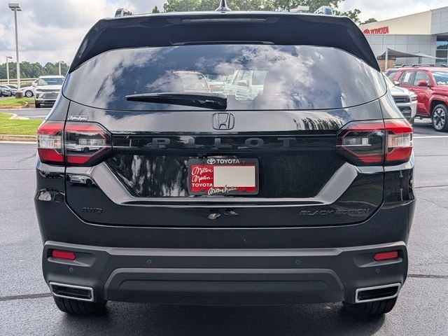 Used 2025 Honda Pilot Black Edition image 9
