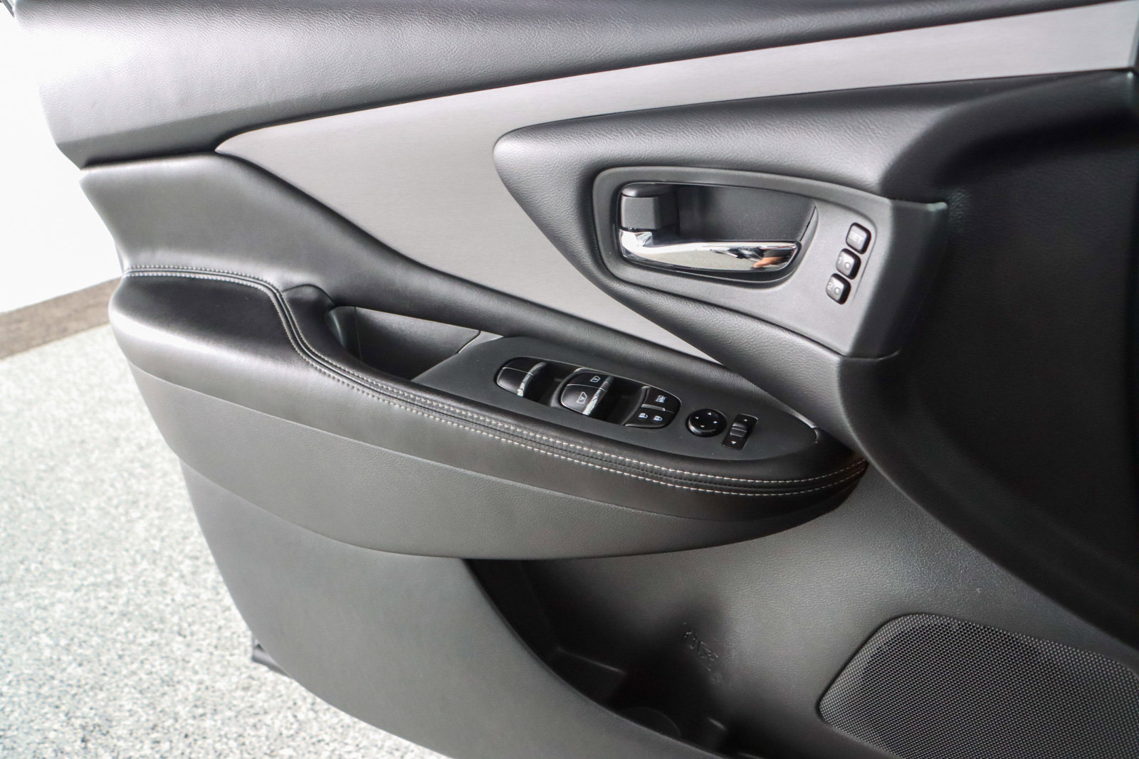 Used 2023 Nissan Murano SL w/ SL Moonroof Package image 22