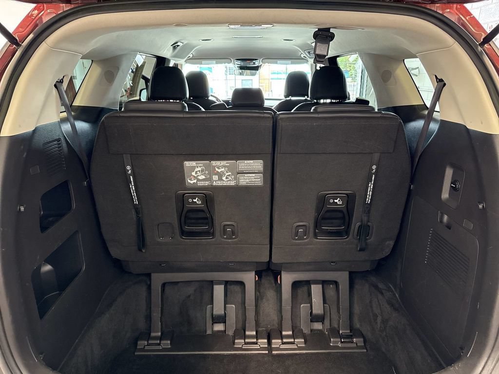 Certified 2025 Kia Carnival FWD image 25