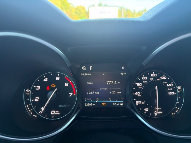 Used 2018 Alfa Romeo Stelvio Sport w/ Quick Order Package 22J Sport AWD/4WD image 17