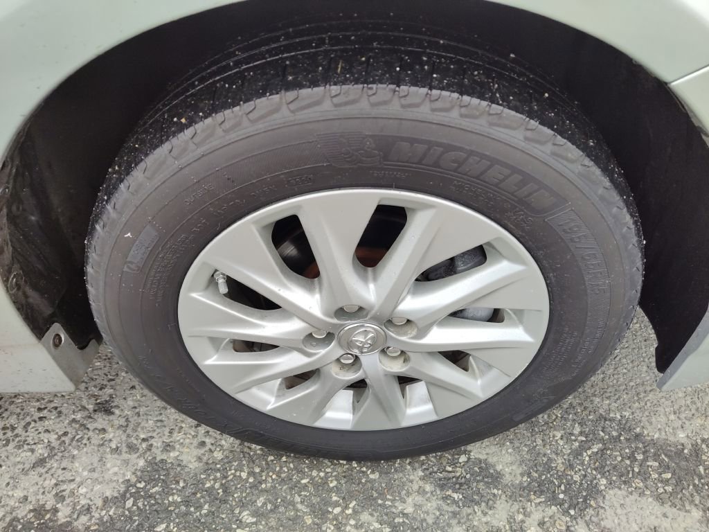 Used 2014 Toyota Prius Prime Plug-In Hybrid image 19