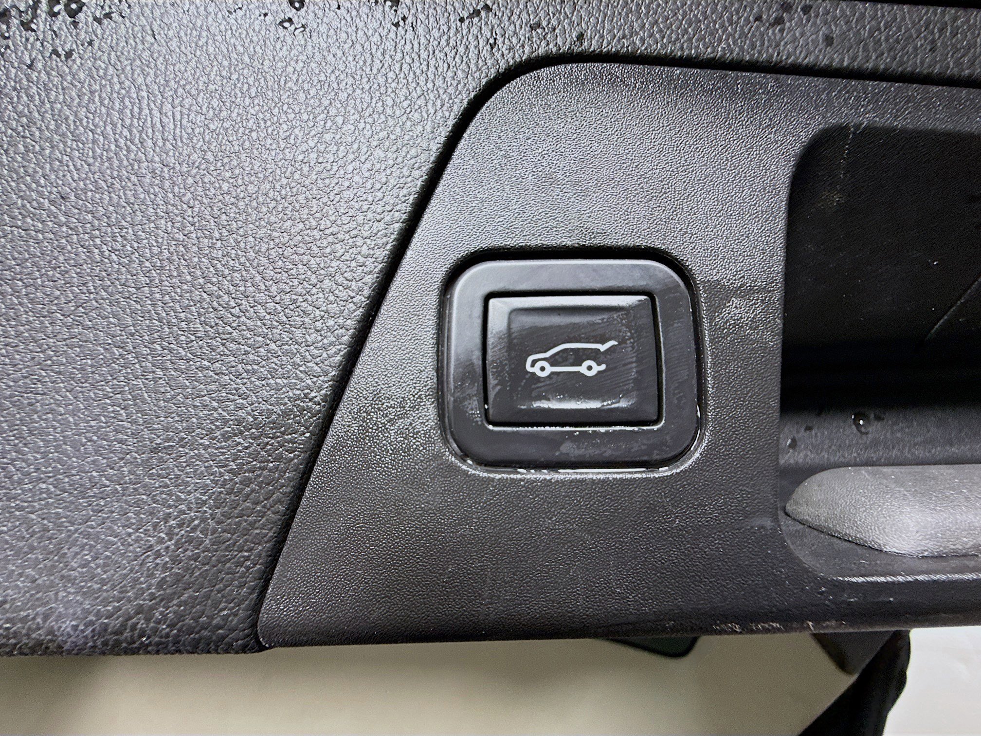 Used 2019 Buick Envision Essence image 41