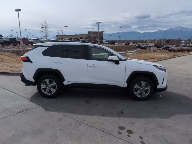 Used 2025 Toyota RAV4 XLE image 9