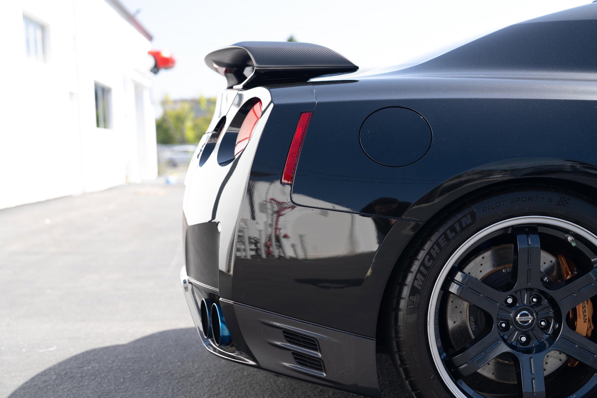 Used 2013 Nissan GT-R Black Edition AWD/4WD image 47