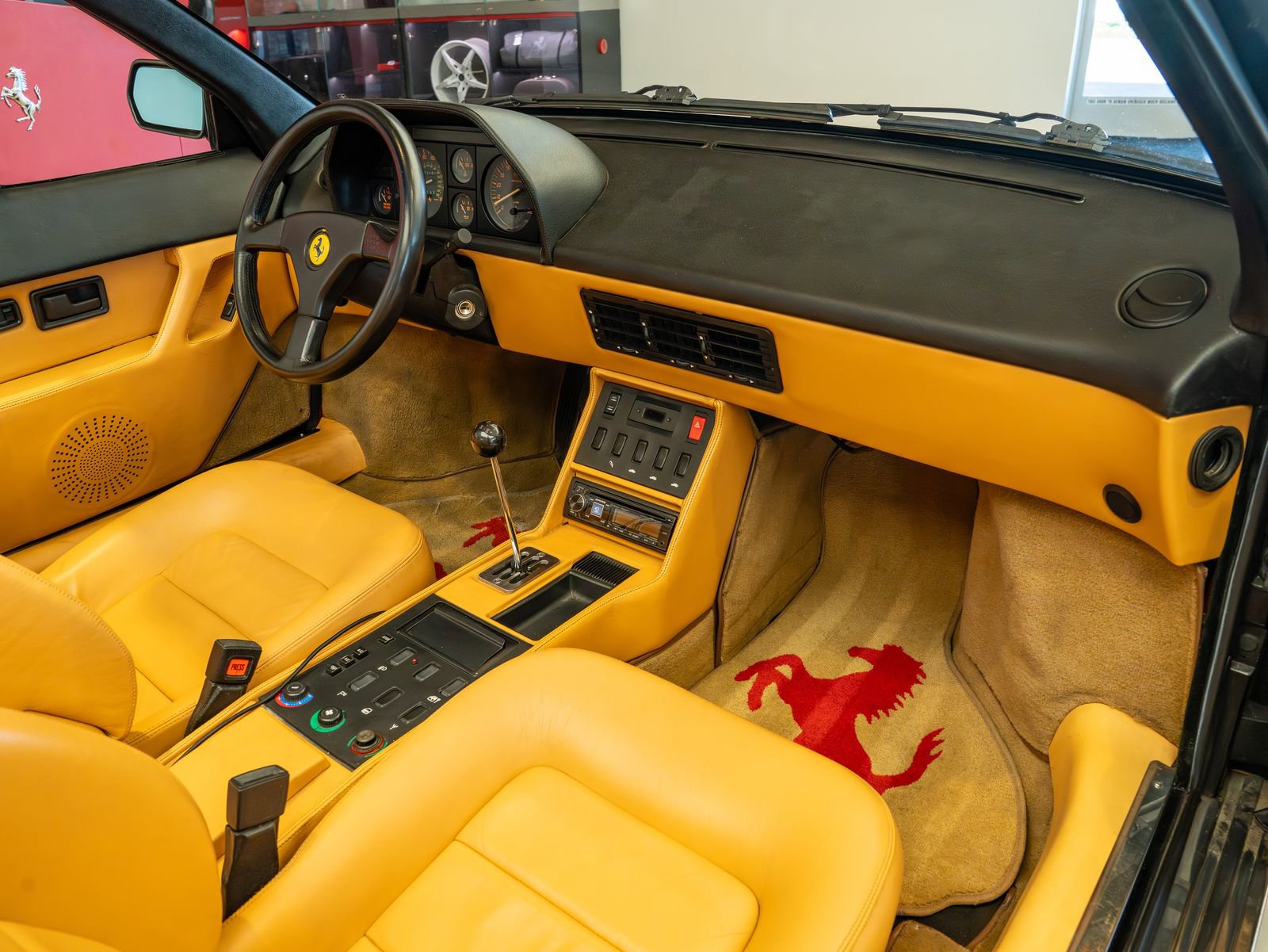 Used 1989 Ferrari Mondial T Cabriolet RWD image 19