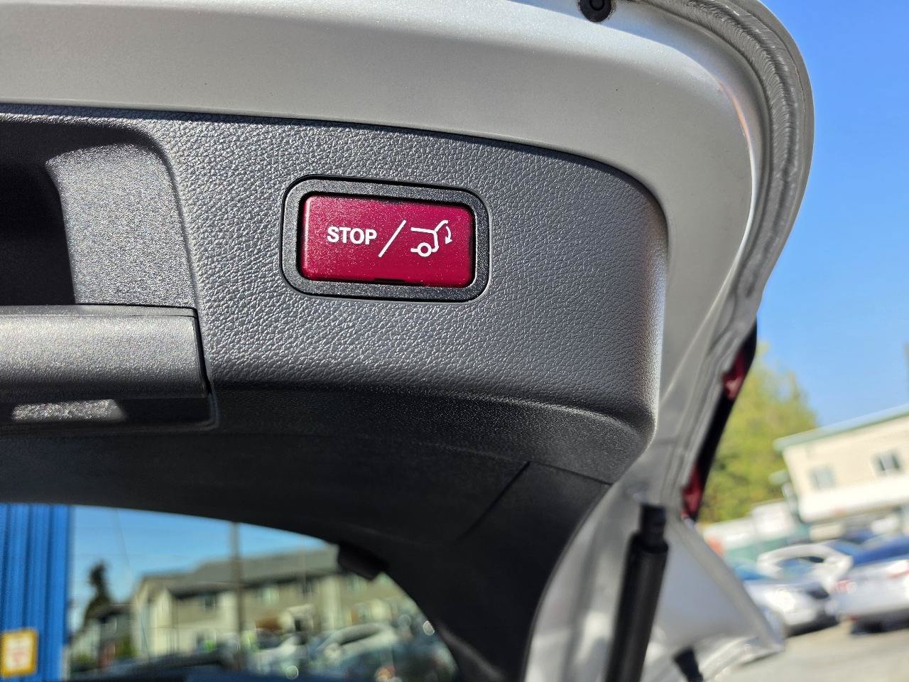 Used 2015 Mercedes-Benz GLA 250 4MATIC image 25