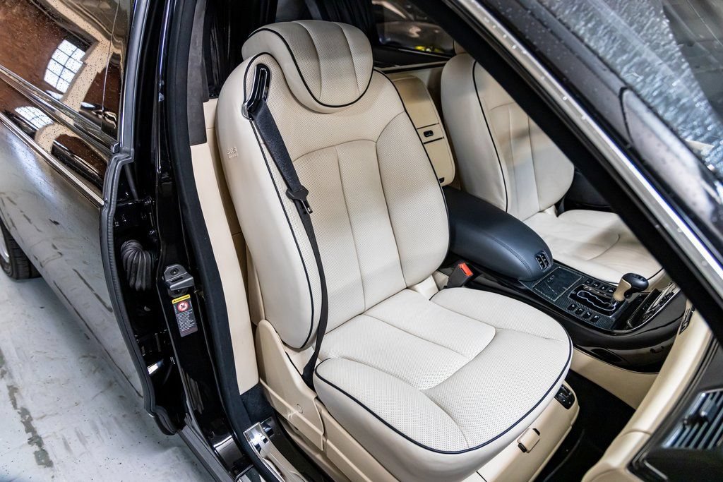 Used 2009 Maybach 62 S RWD image 87