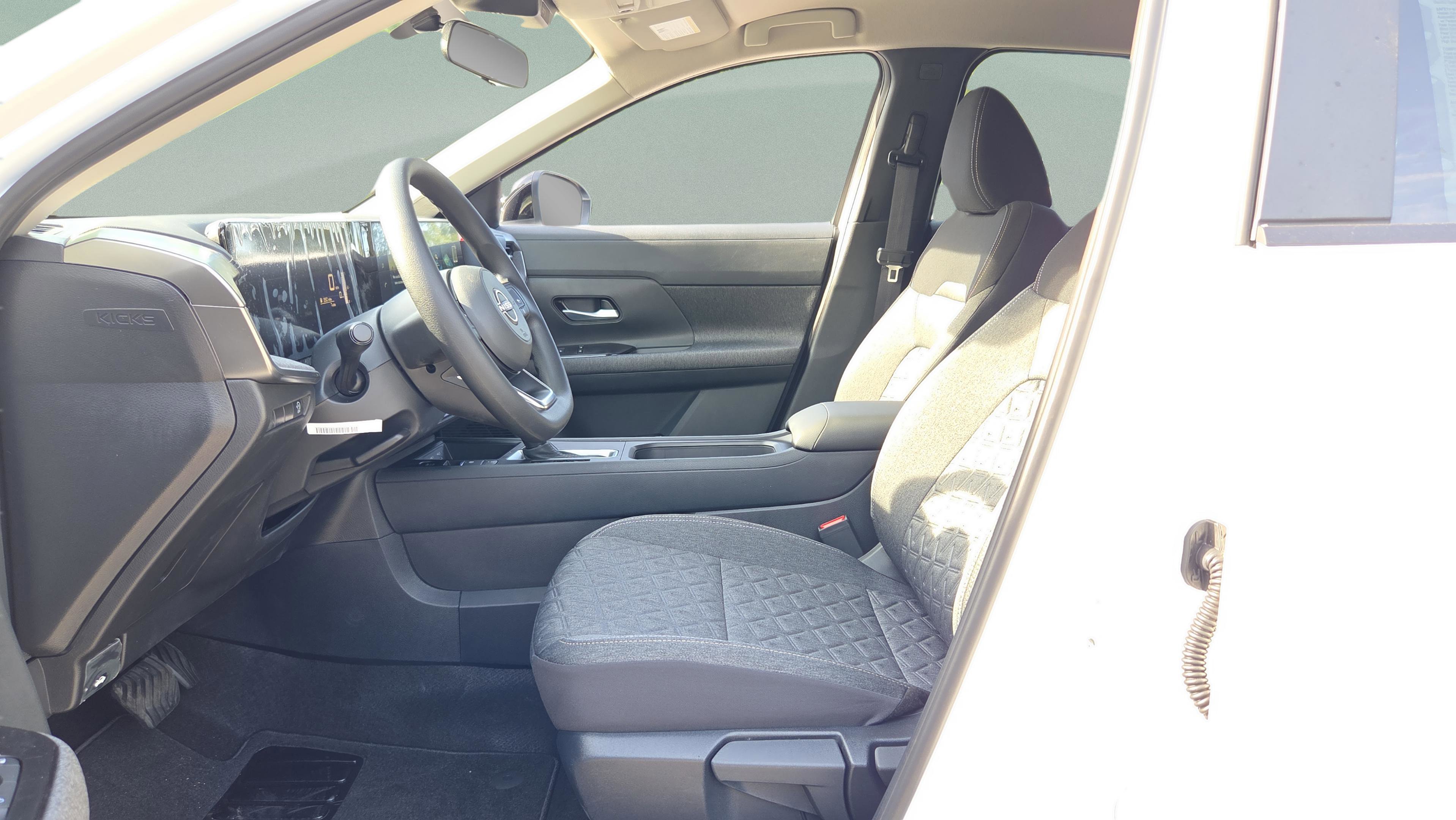 New 2026 Nissan Kicks SV FWD image 9