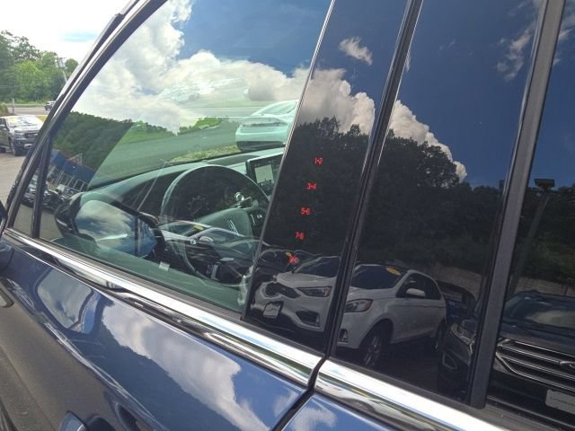 Certified 2022 Lincoln Corsair AWD w/ Premium Package image 15