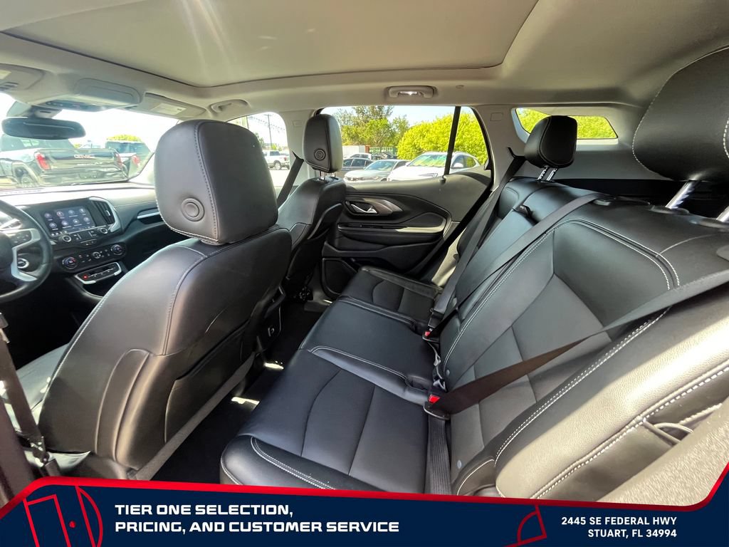 Used 2023 GMC Terrain SLT w/ Tech Package FWD image 12