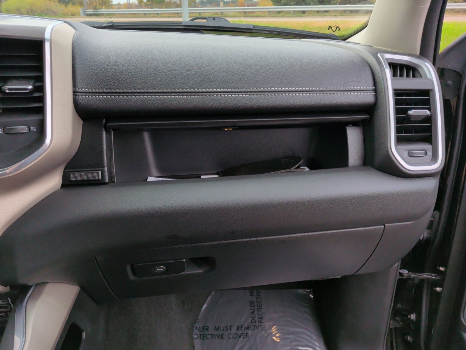 Used 2022 RAM 1500 Laramie image 26