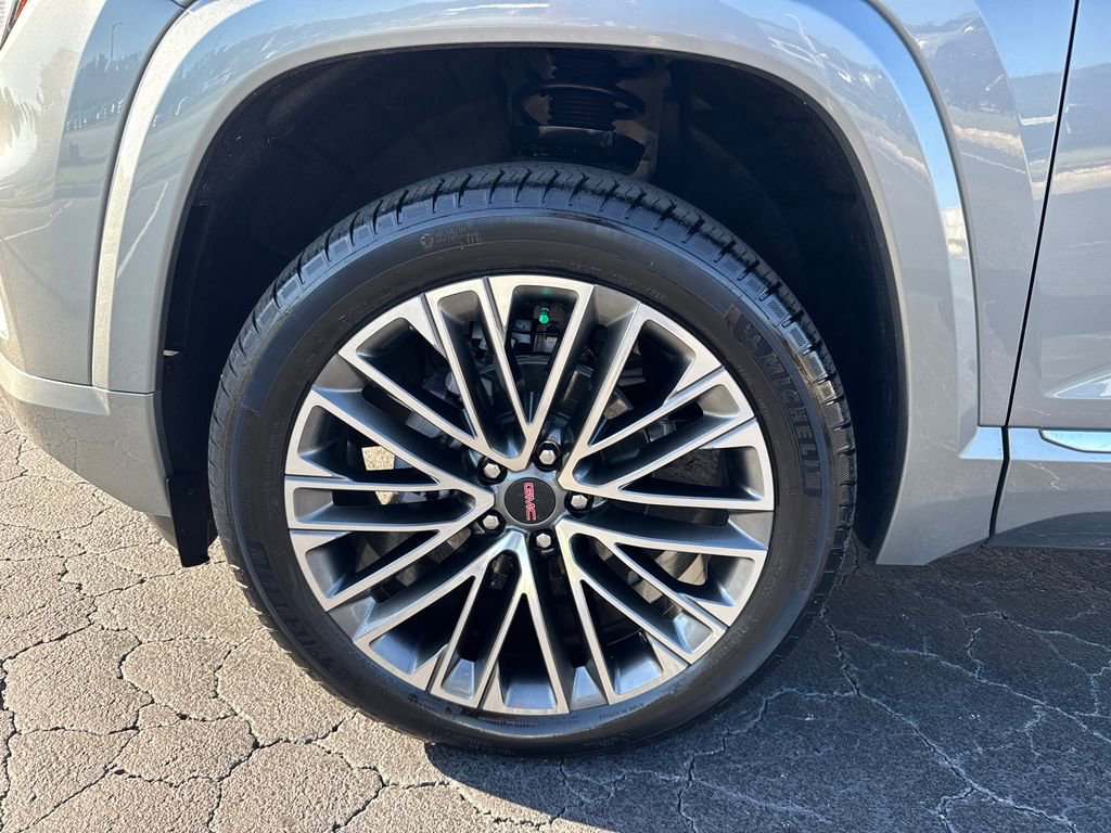 Used 2026 GMC Terrain Denali image 9
