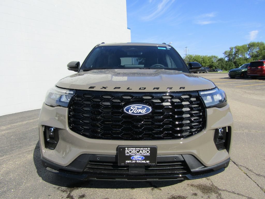 New 2027 Ford Explorer ST-Line w/ Premium Package AWD/4WD image 6