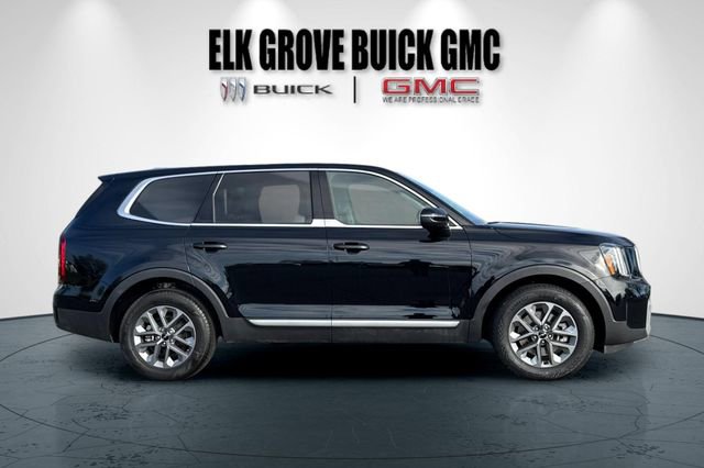 Used 2024 Kia Telluride LX image 3