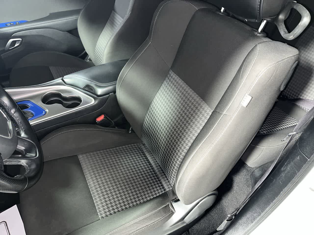 Used 2022 Dodge Challenger GT AWD/4WD image 15