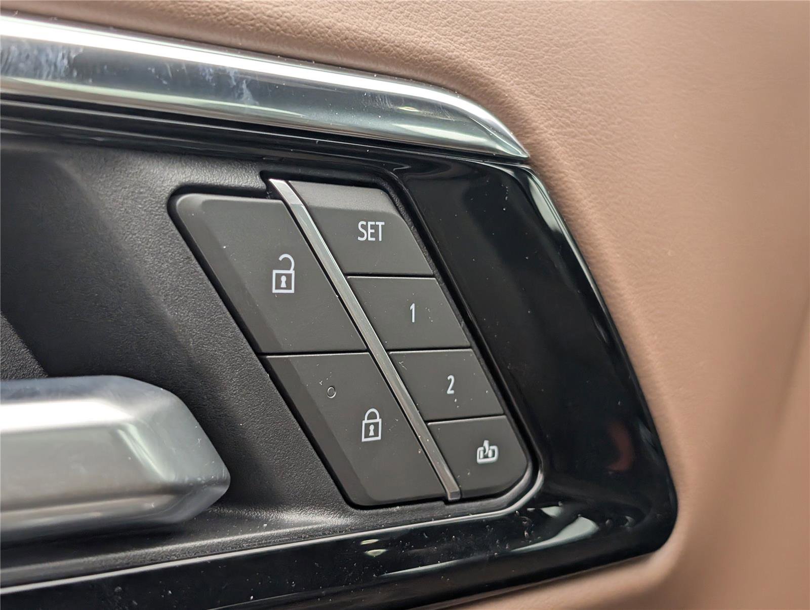 New 2026 Chevrolet Suburban High Country image 32