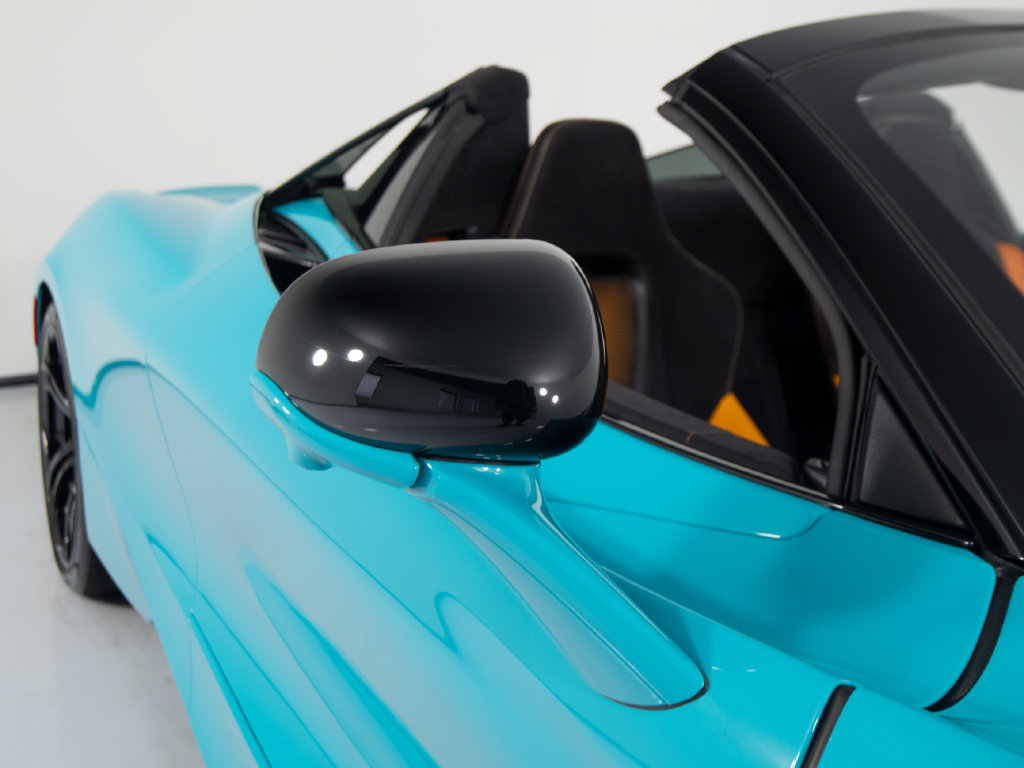 Used 2024 McLaren 750S Spider RWD image 44