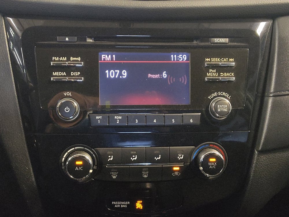 Used 2017 Nissan Rogue S FWD image 25
