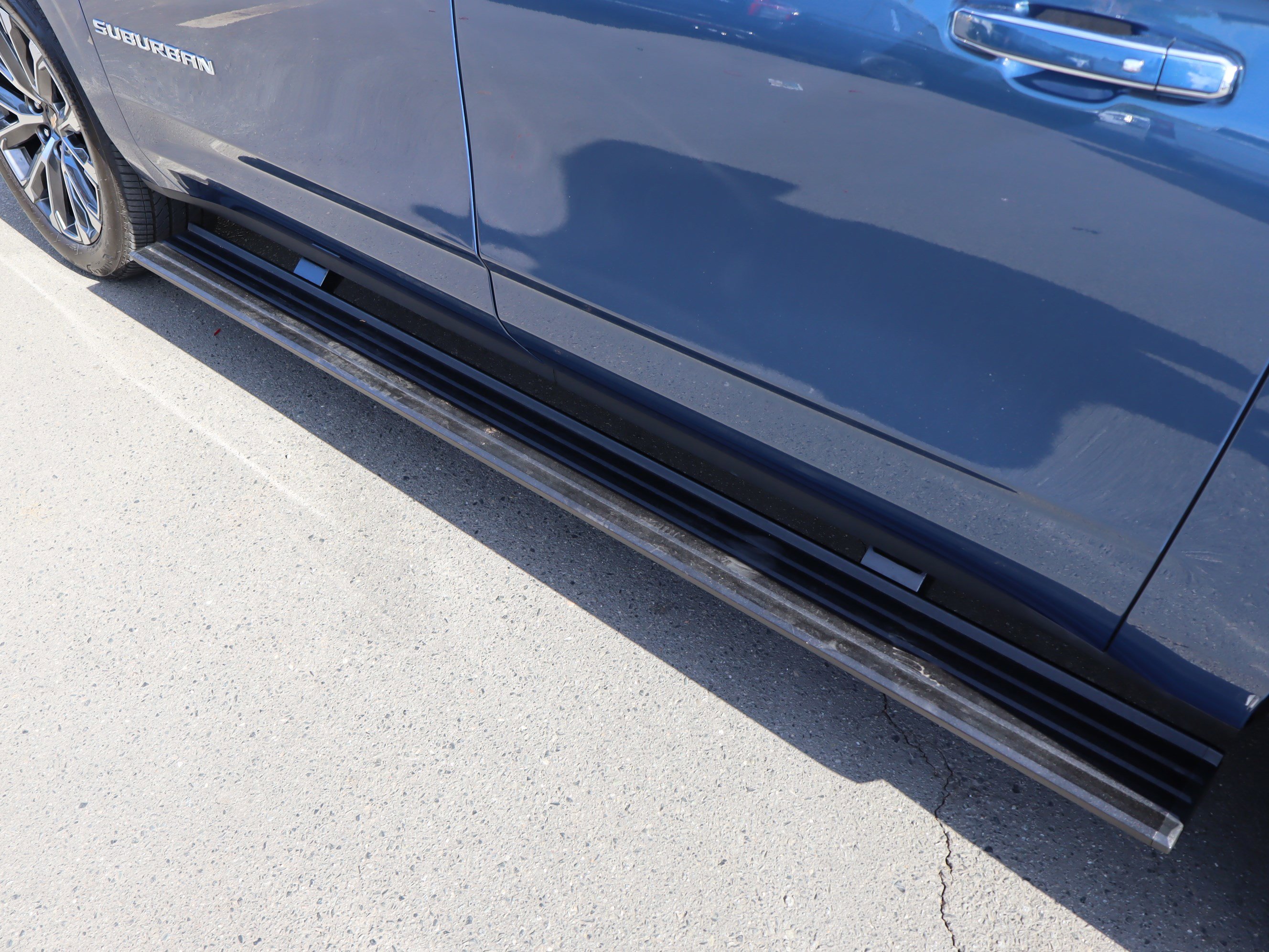 Used 2026 Chevrolet Suburban High Country AWD/4WD image 13
