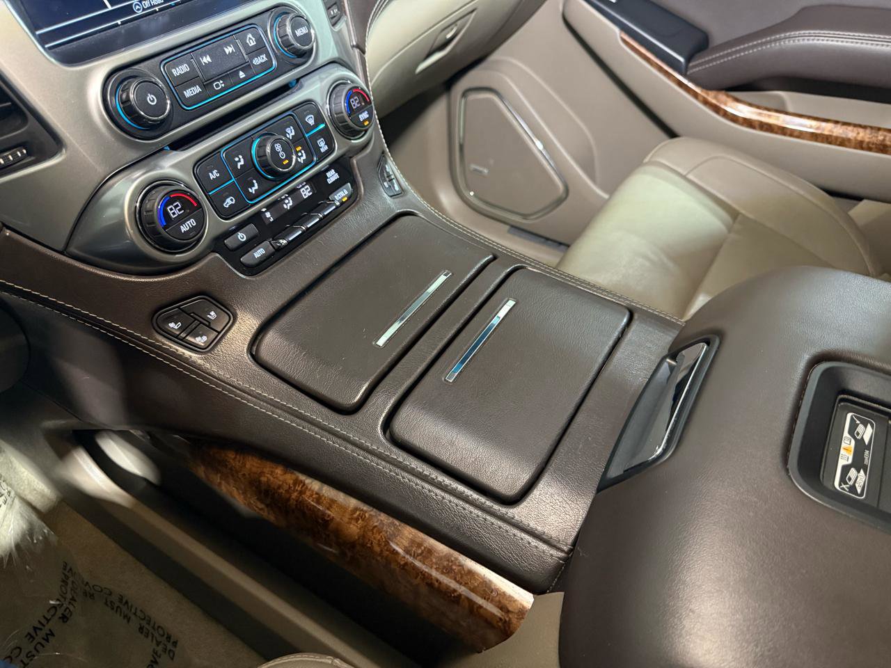 Used 2019 Chevrolet Tahoe Premier image 18