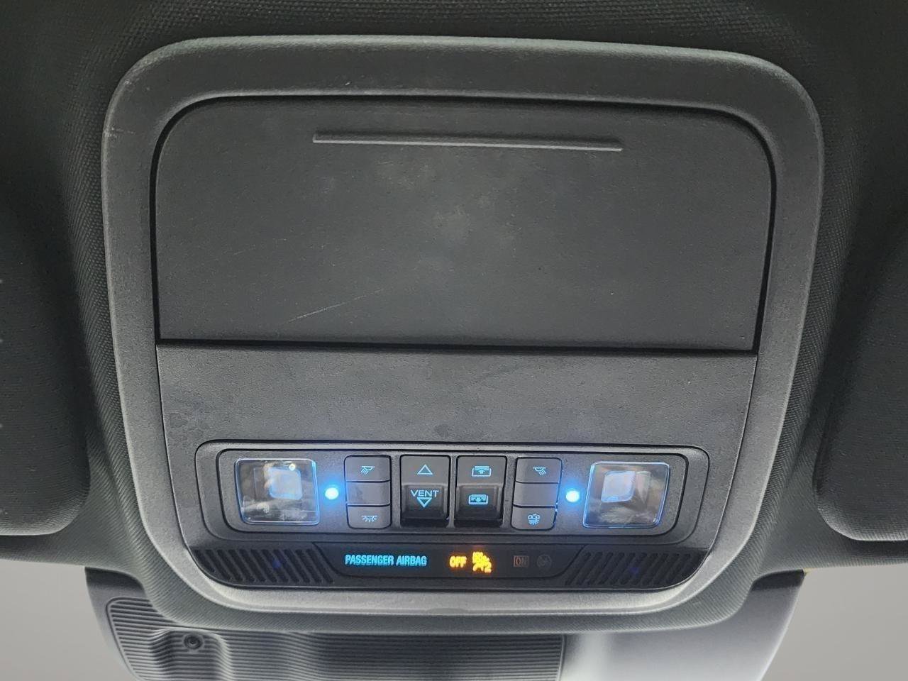 Used 2020 Ford Explorer Platinum w/ Premium Technology Package AWD/4WD image 14