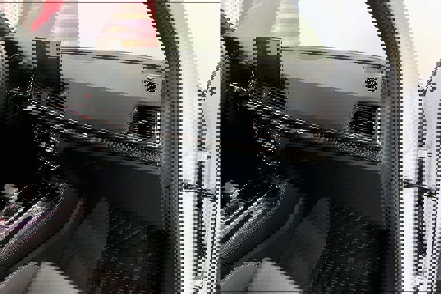 Used 2024 Audi SQ5 Premium Plus w/ Premium Plus Package image 21