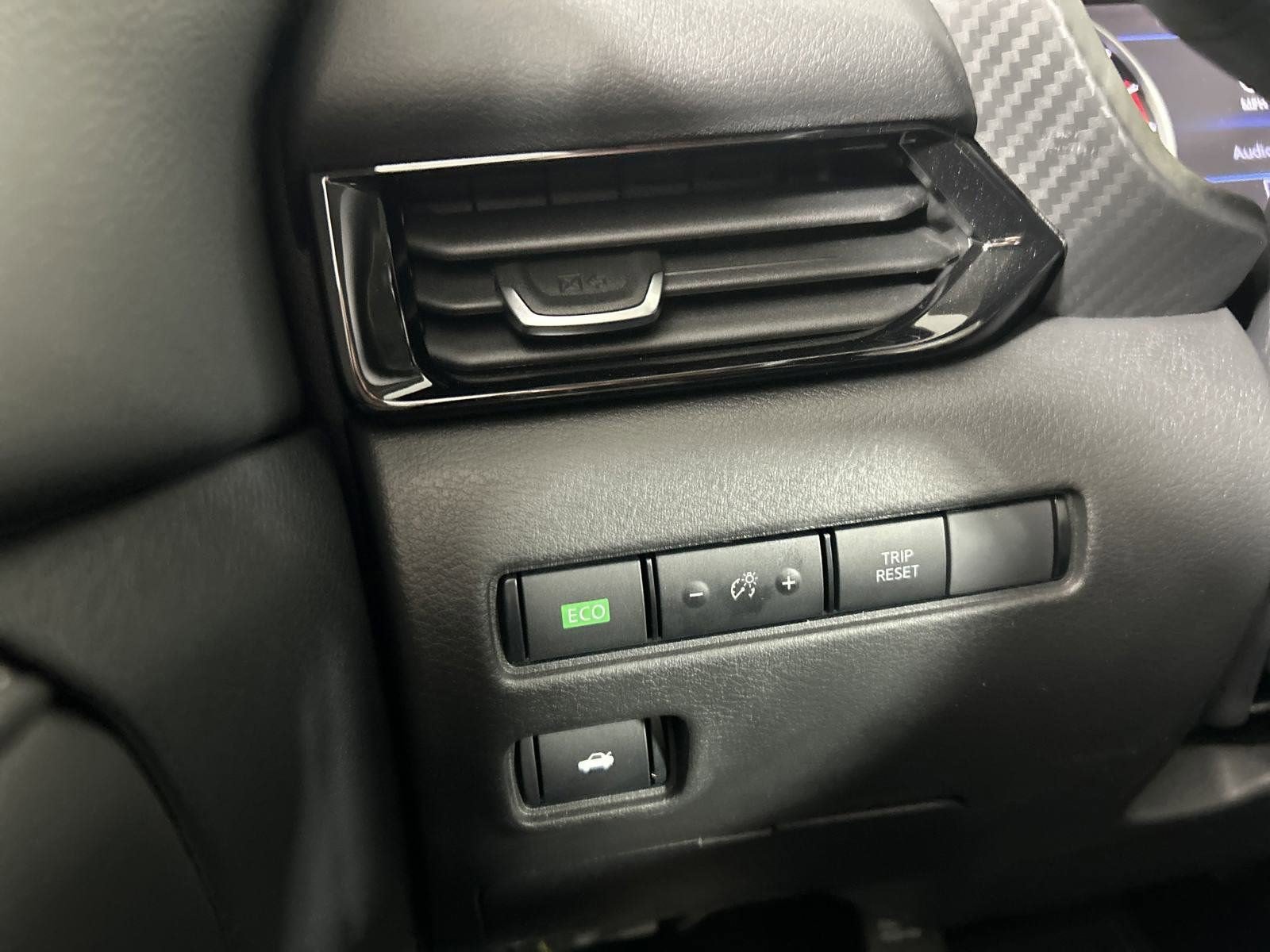 New 2025 Nissan Sentra SV w/ All-Weather Package FWD image 33