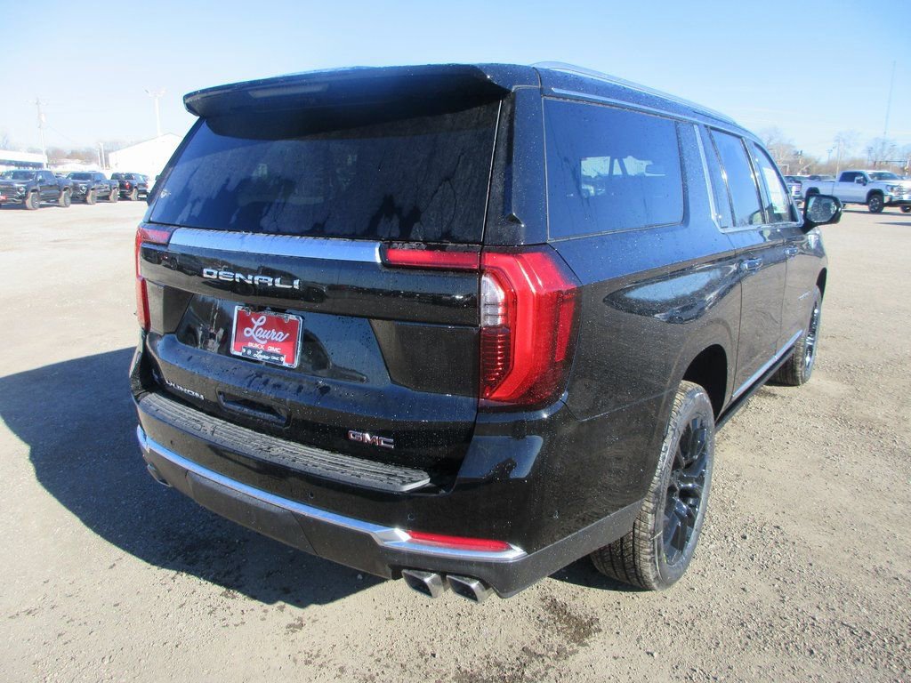 New 2026 GMC Yukon XL Denali w/ Sun & Power Step Package image 4