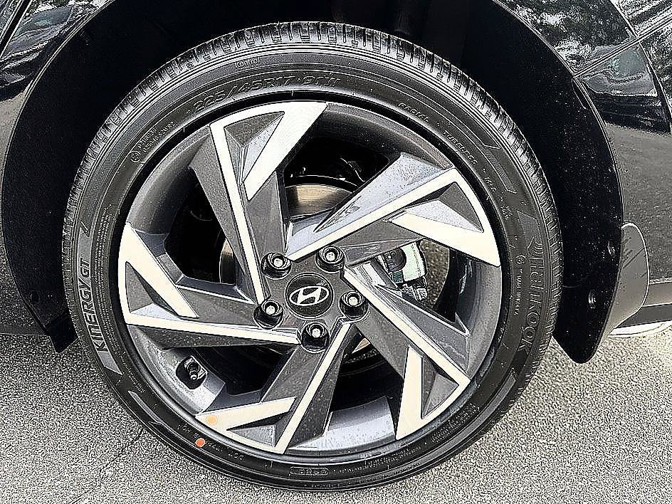 New 2026 Hyundai Elantra Limited FWD image 5