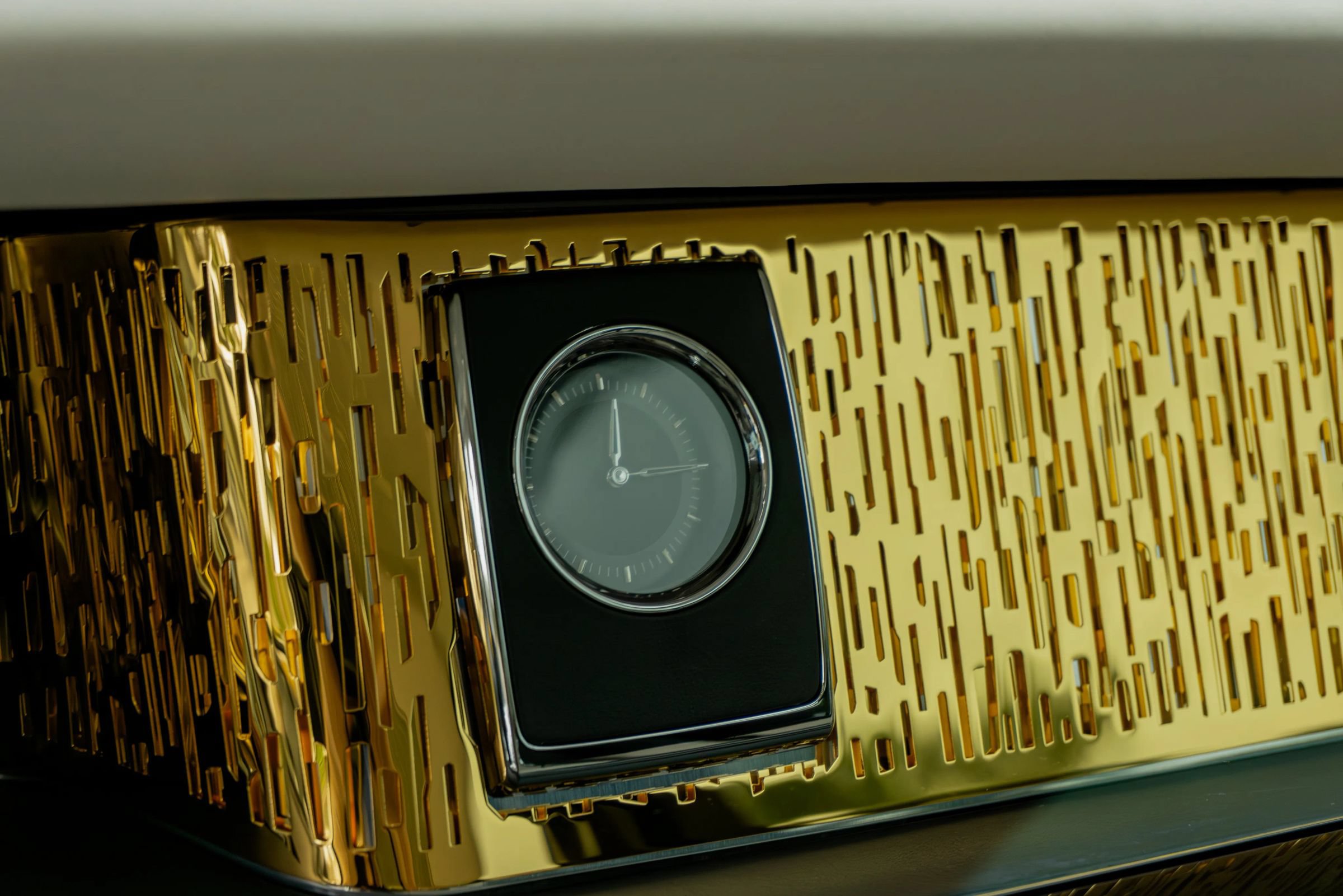 Used 2024 Rolls-Royce Phantom Sedan RWD image 87