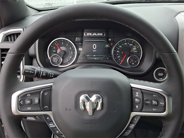 New 2026 RAM 1500 4x4 Crew Cab image 14