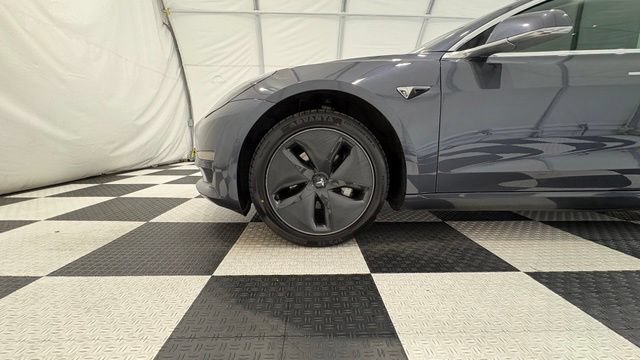 Used 2020 Tesla Model 3 Standard Range Plus RWD image 9