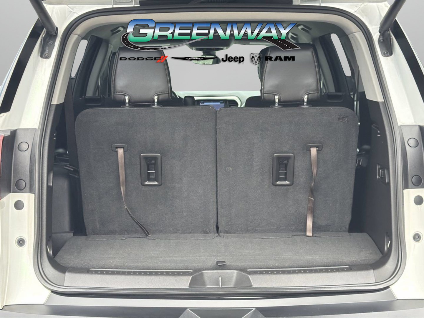 Used 2019 GMC Acadia SLT w/ LPO, Floor Liner Package FWD image 6