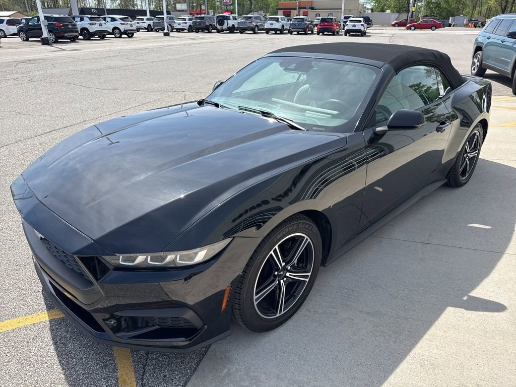 Used 2024 Ford Mustang Premium RWD image 9