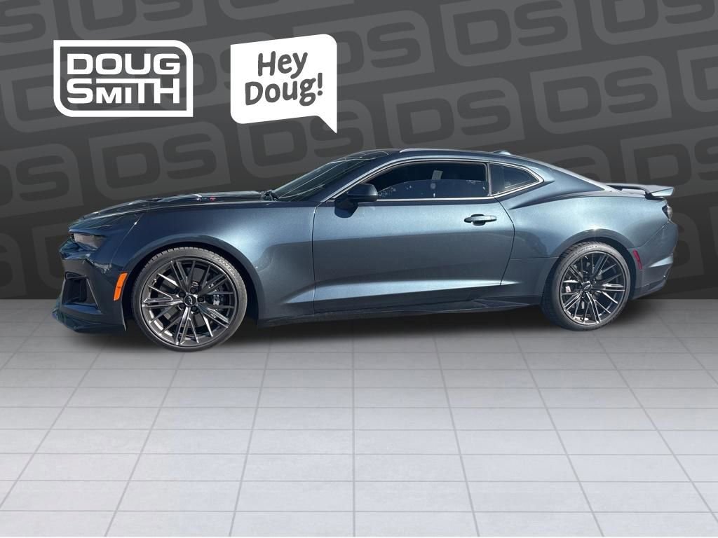 Used 2021 Chevrolet Camaro ZL1 image 1