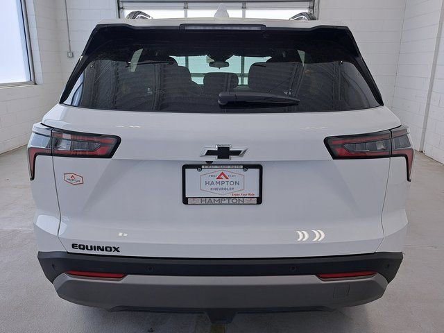 Used 2026 Chevrolet Equinox LT w/ Midnight Edition image 7