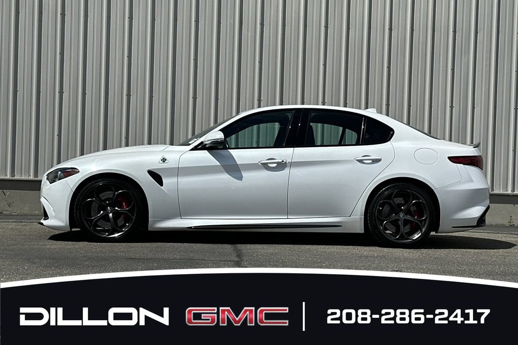 Used 2017 Alfa Romeo Giulia Quadrifoglio RWD image 7