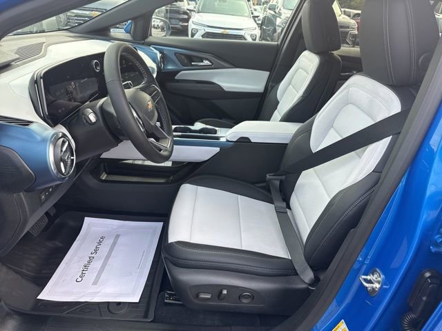 New 2025 Chevrolet Equinox EV LT w/ Convenience Package II FWD image 11