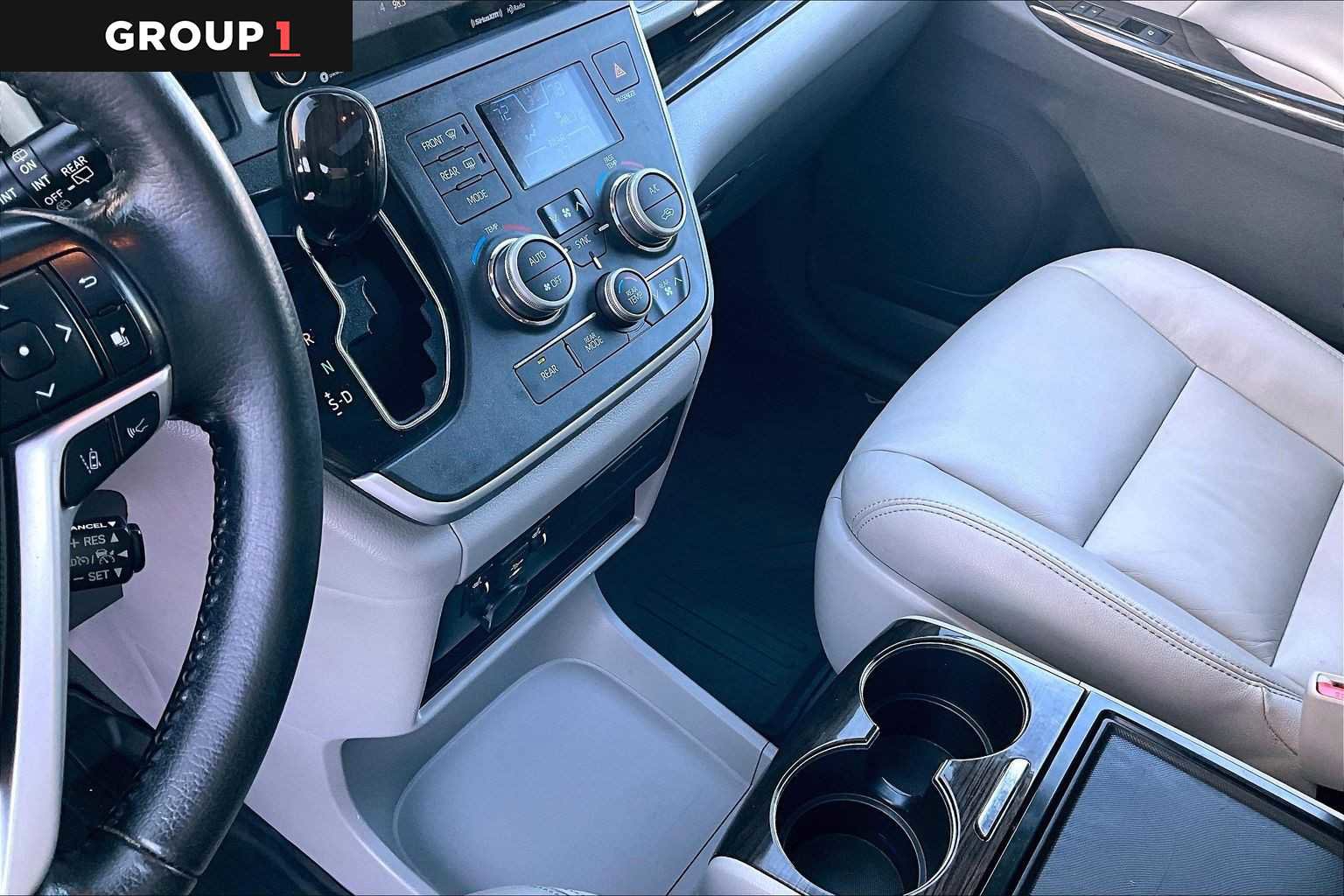 Certified 2020 Toyota Sienna XLE w/ XLE Navigation Package image 16