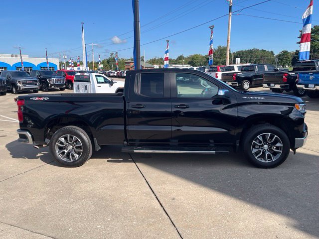 Certified 2024 Chevrolet Silverado 1500 LT AWD/4WD image 2