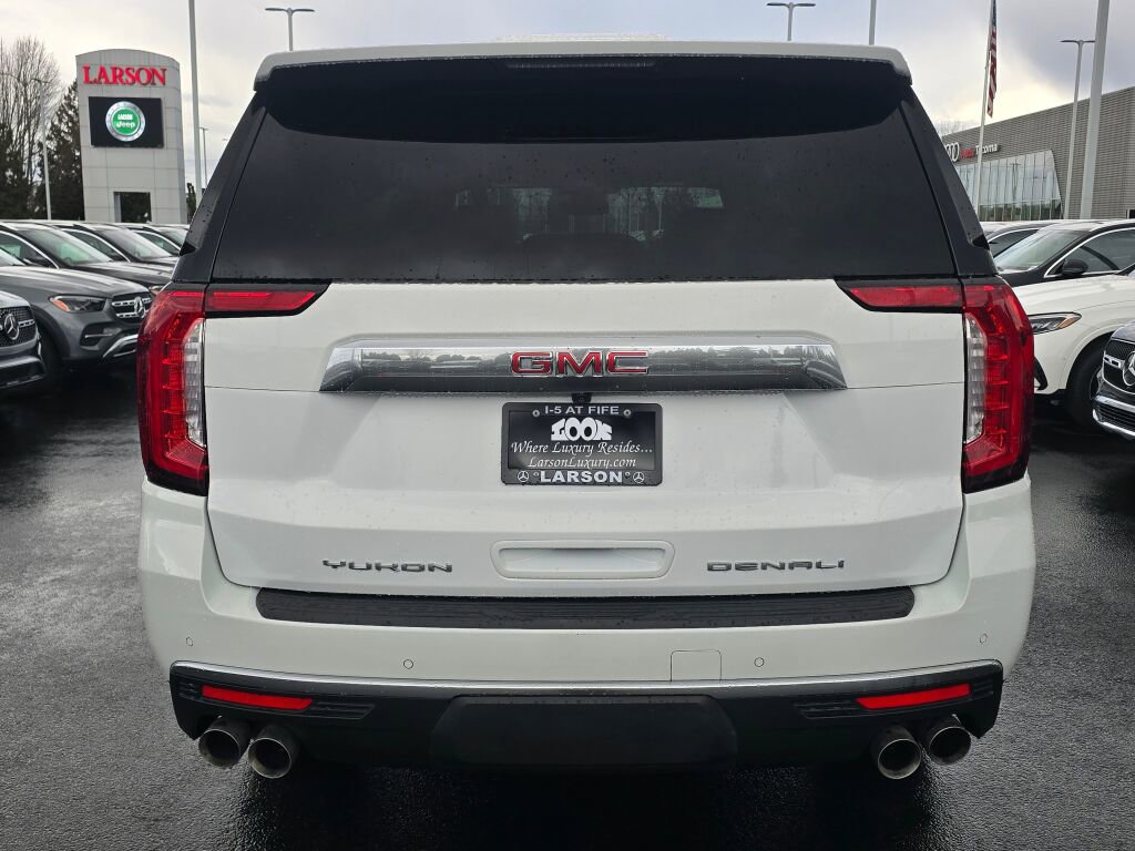 Used 2023 GMC Yukon XL Denali image 6