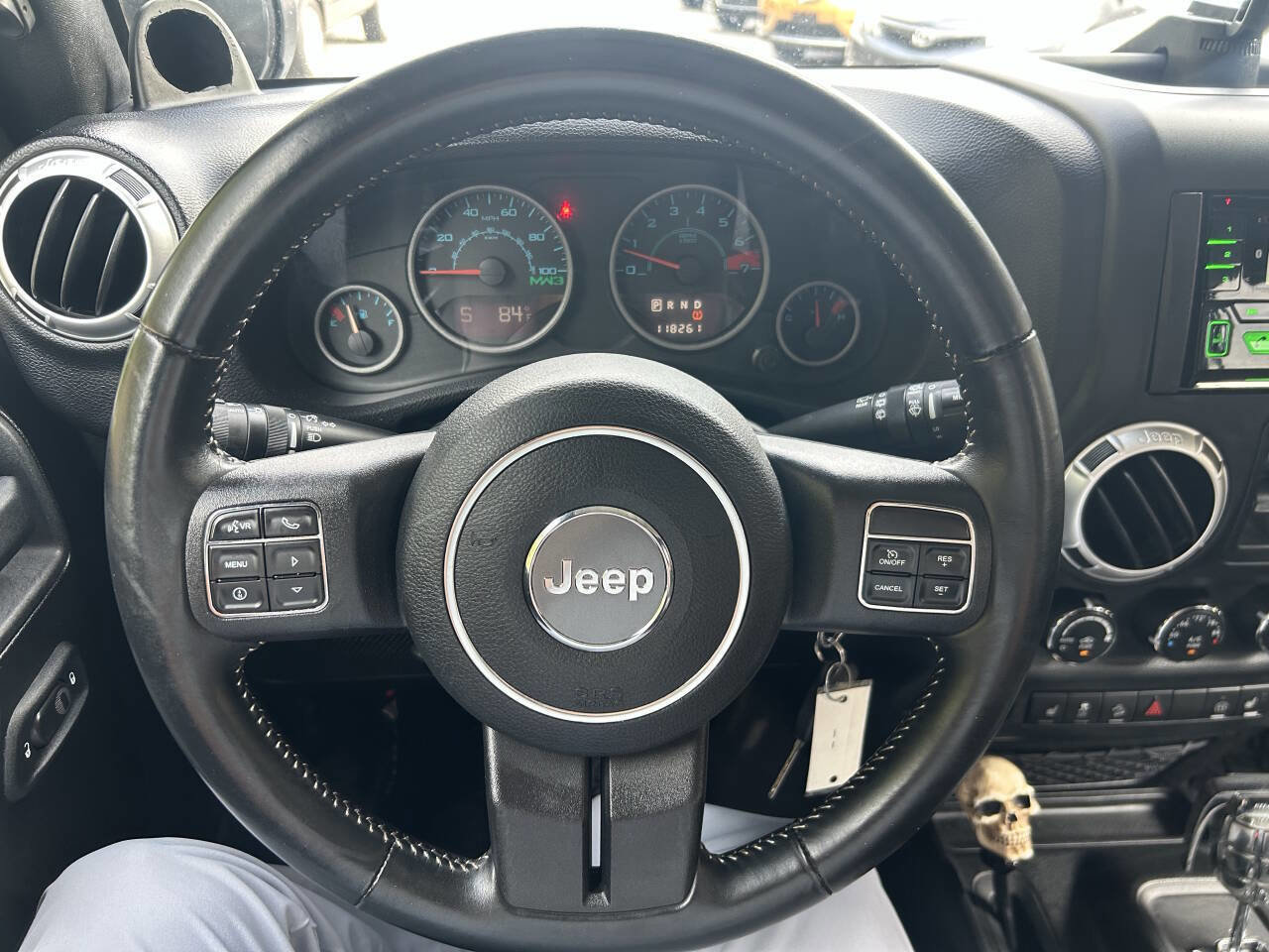 Used 2012 Jeep Wrangler Unlimited Rubicon image 29