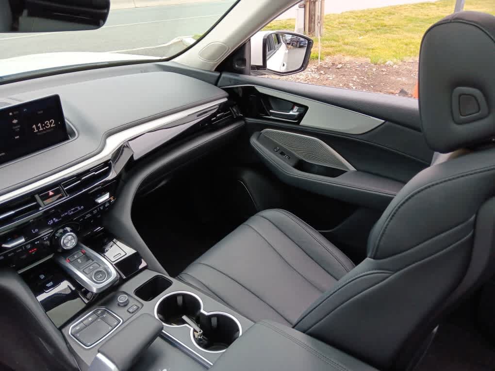 Used 2023 Acura MDX SH-AWD image 21