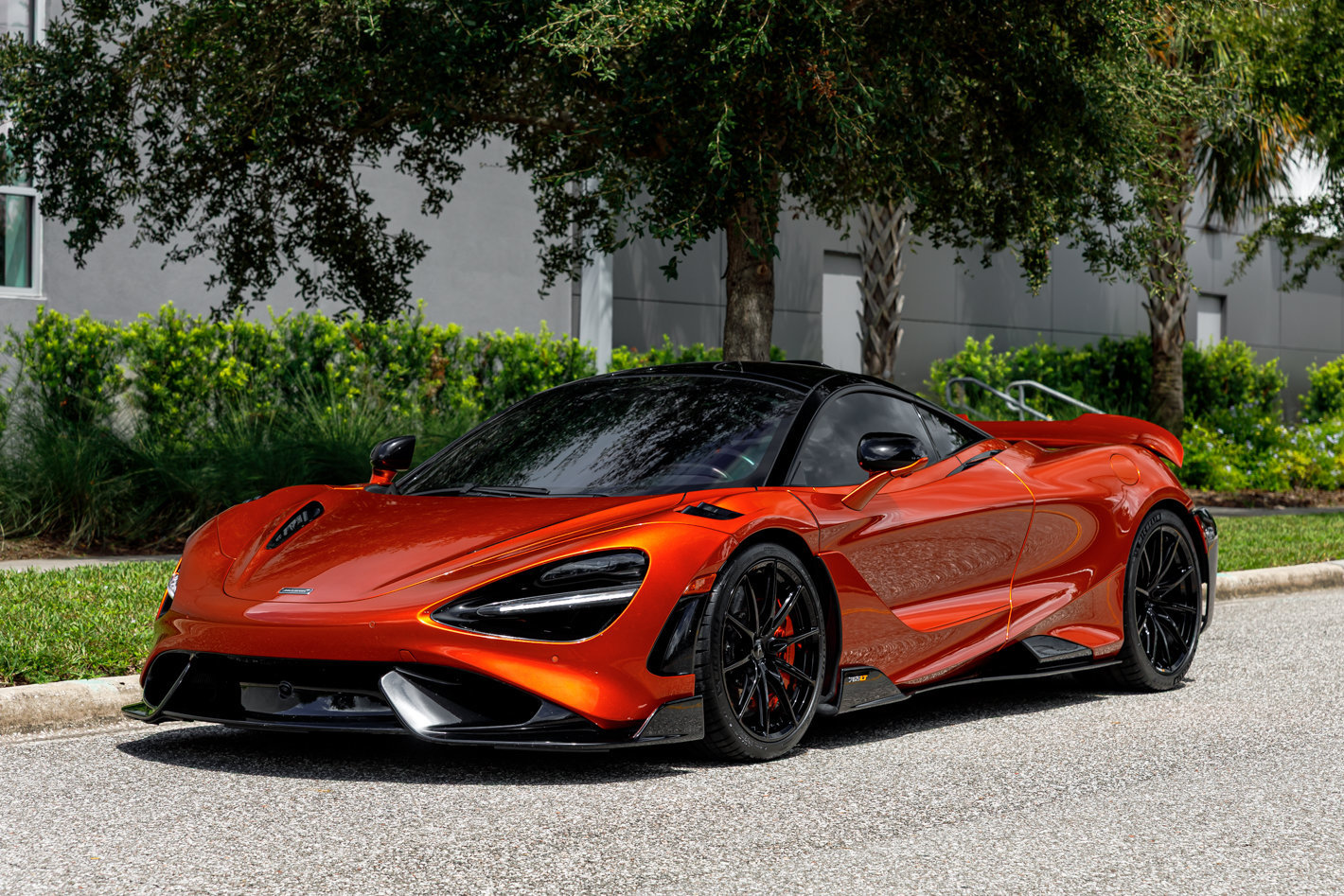 Used 2021 McLaren 765LT RWD image 27