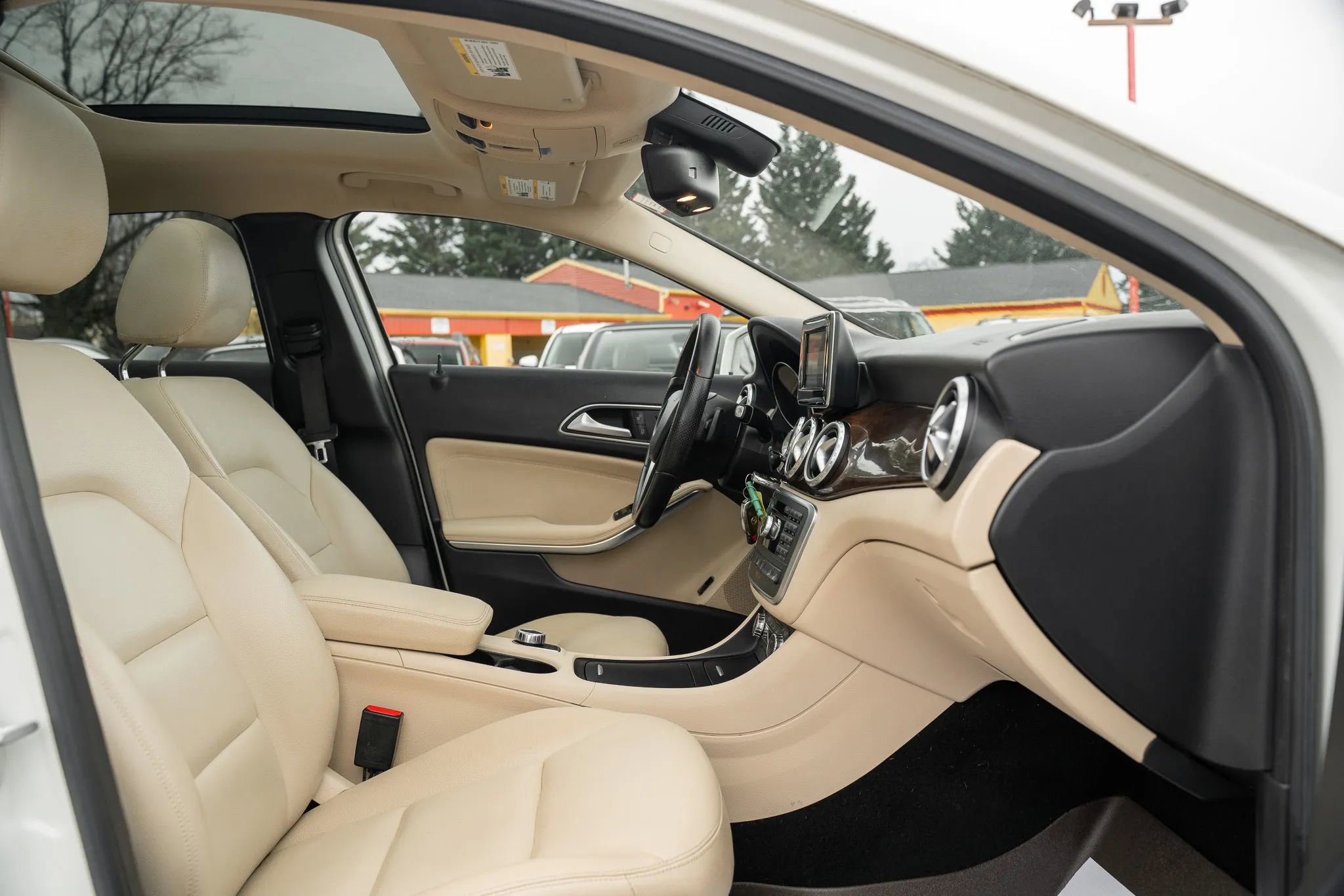 Used 2015 Mercedes-Benz GLA 250 GLA 250 4MATIC Sport Utility 4 image 12