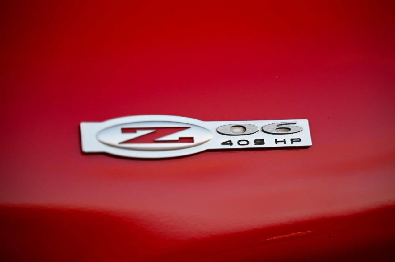 Used 2002 Chevrolet Corvette Z06 w/ Memory Pkg image 12