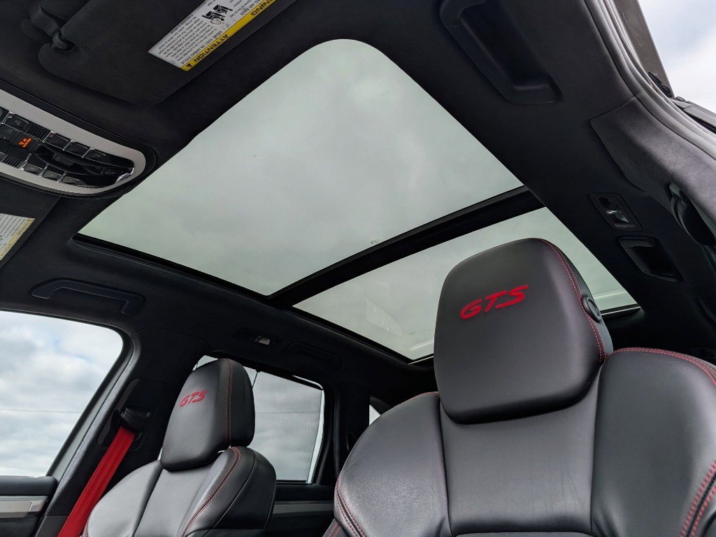 Used 2016 Porsche Cayenne GTS image 13