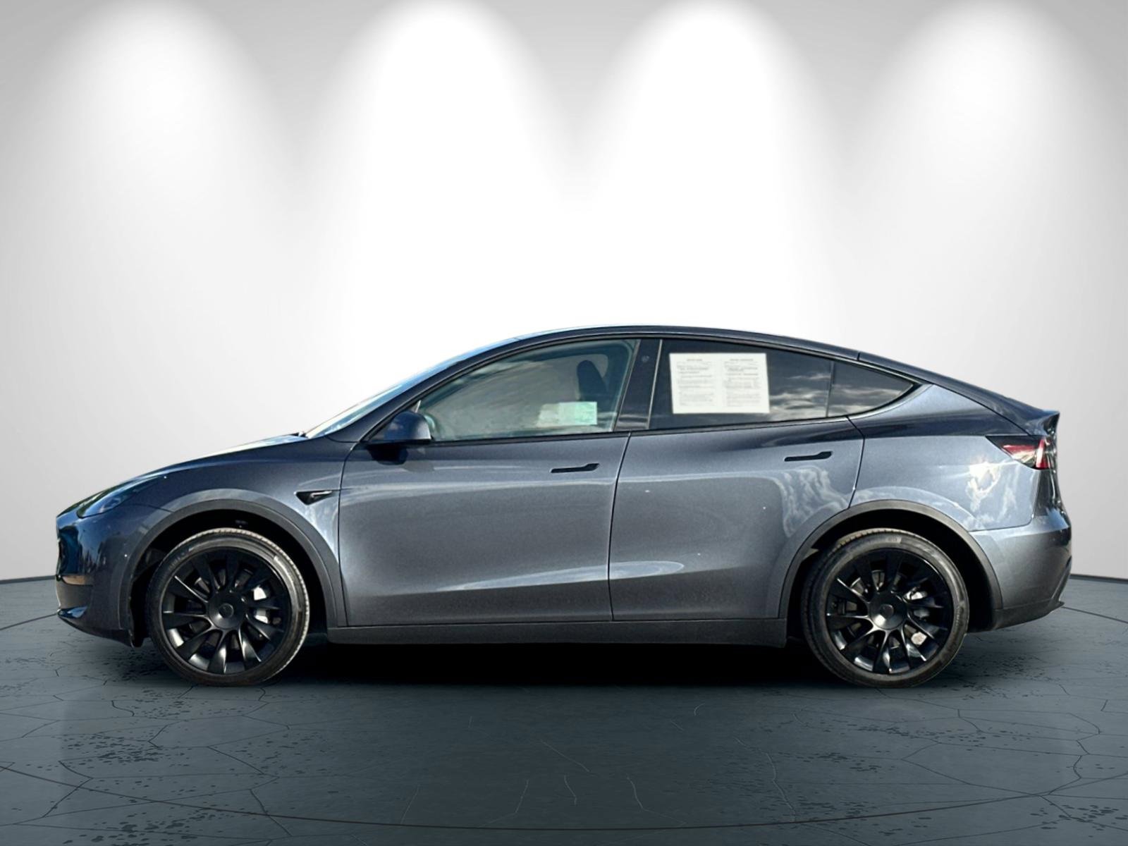Used 2023 Tesla Model Y Long Range image 7