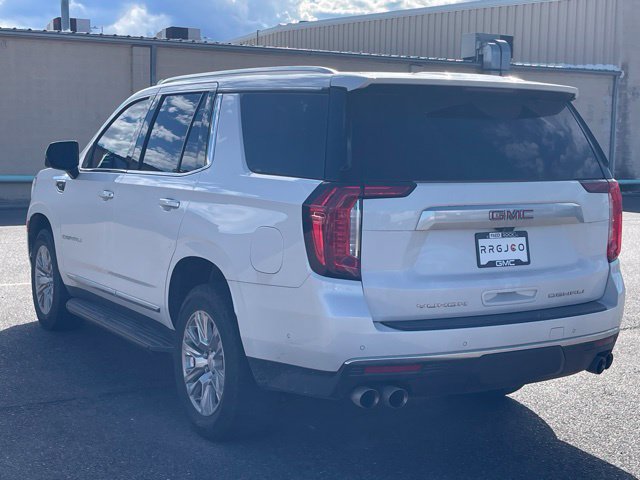 Used 2023 GMC Yukon Denali w/ Advanced Technology Package AWD/4WD image 5